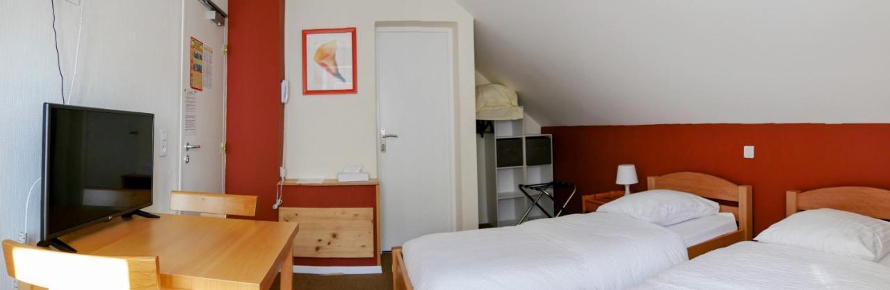 Hotel Restaurant Collin Ferrette Bagian luar foto